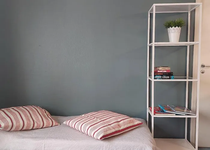 Taideniityn Maa 1 - 4lle *