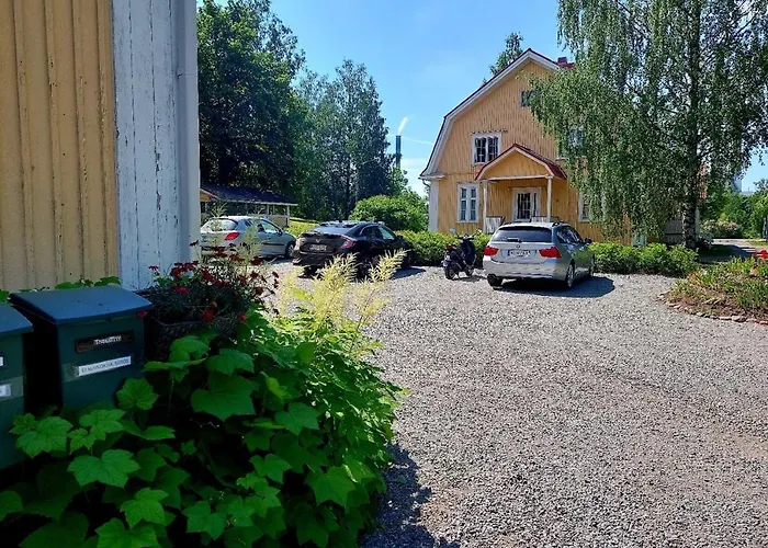 Taideniityn Maa 1 - 4lle Appartement *